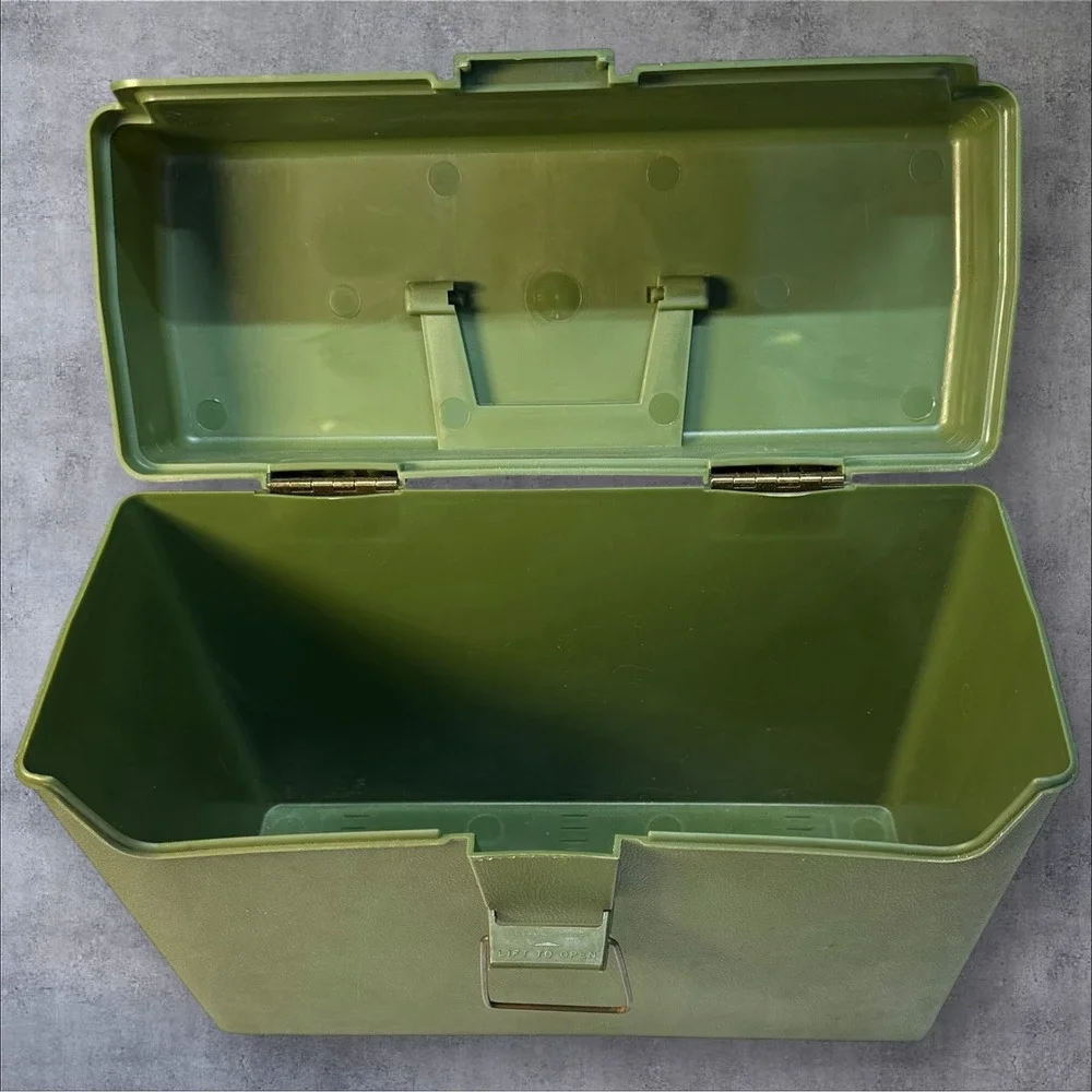 Vintage 1970's Sterling Plastics File Storage‎ Box in Army Green File Folders